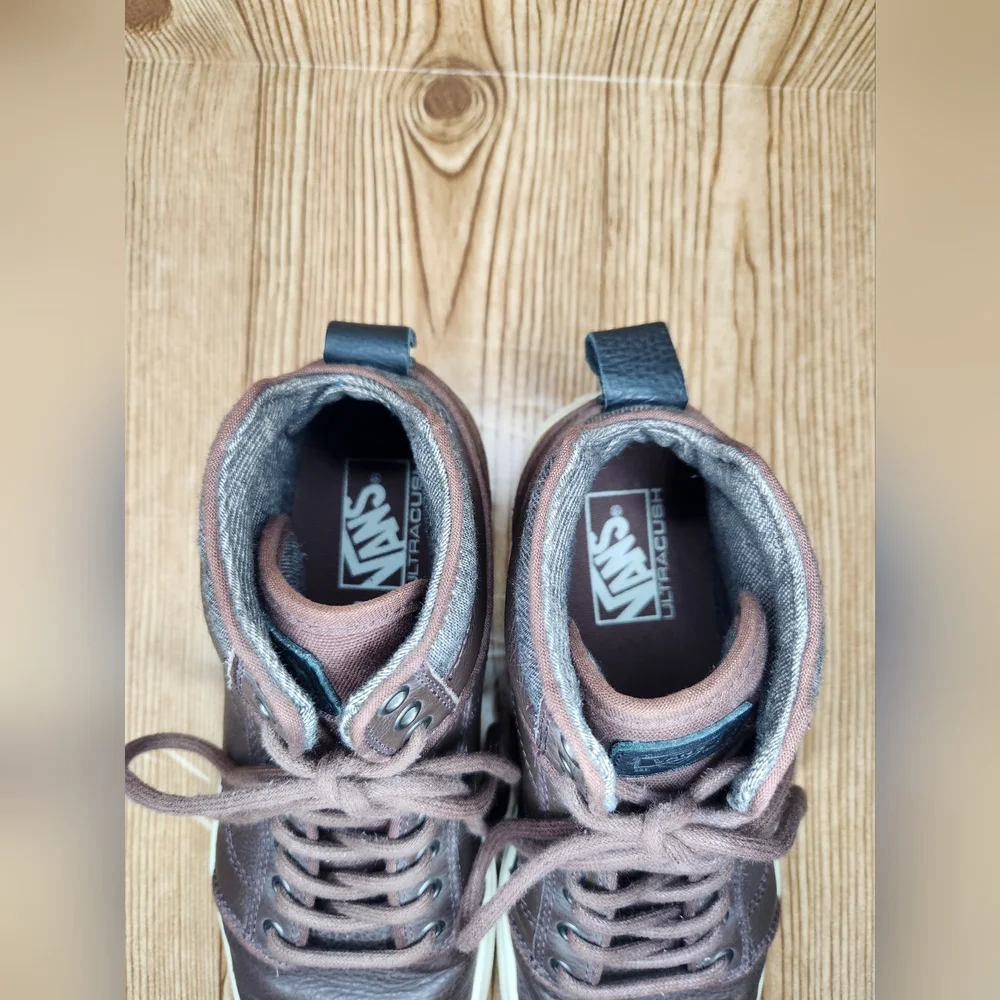 Vans Ultra Cush‎ Leather High Top Sneakers Size 8.5